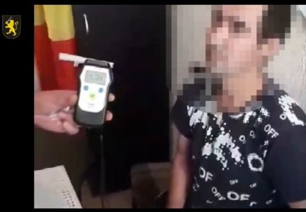 La un pas de tragedie: Un bărbat a urcat la volan în stare de ebrietate avansată